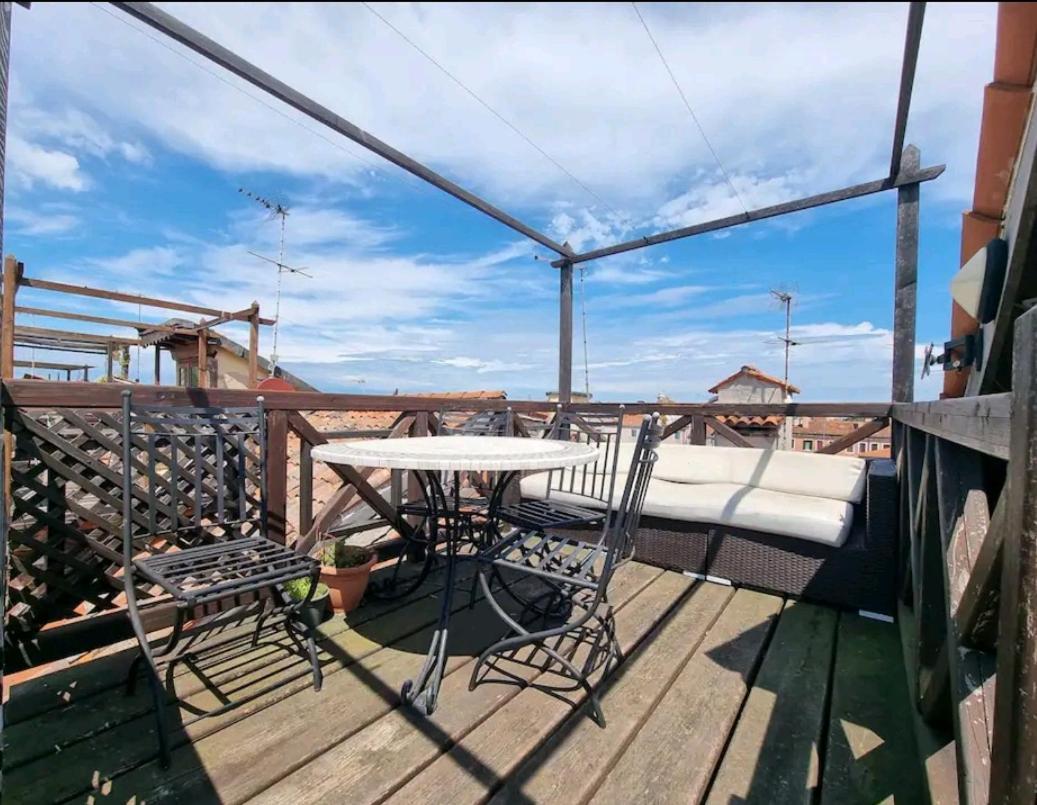 Biennale Terrace Apartment เวนิส ภายนอก รูปภาพ